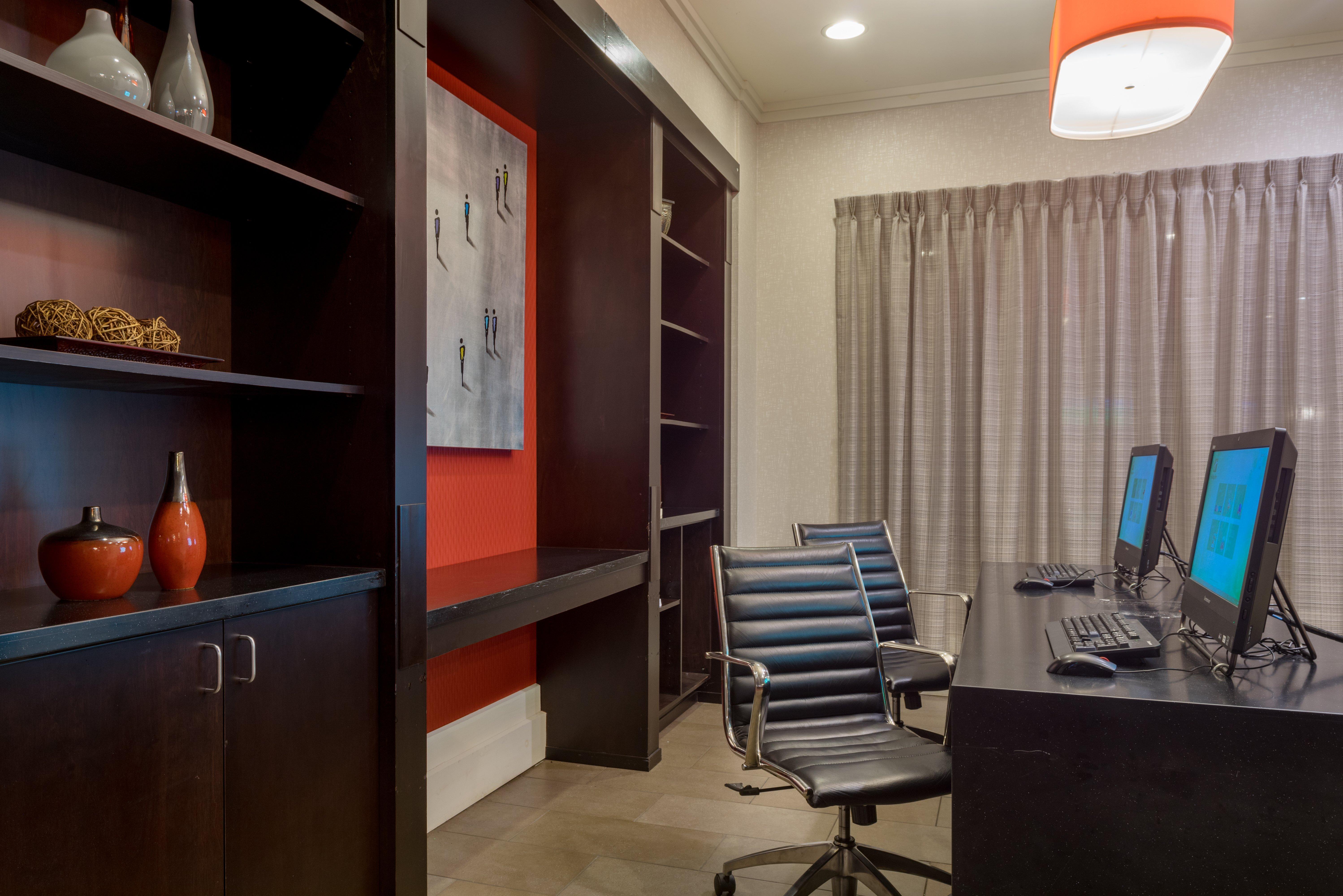 Hotel Harrisburg I-81 Hershey Area By Ihg