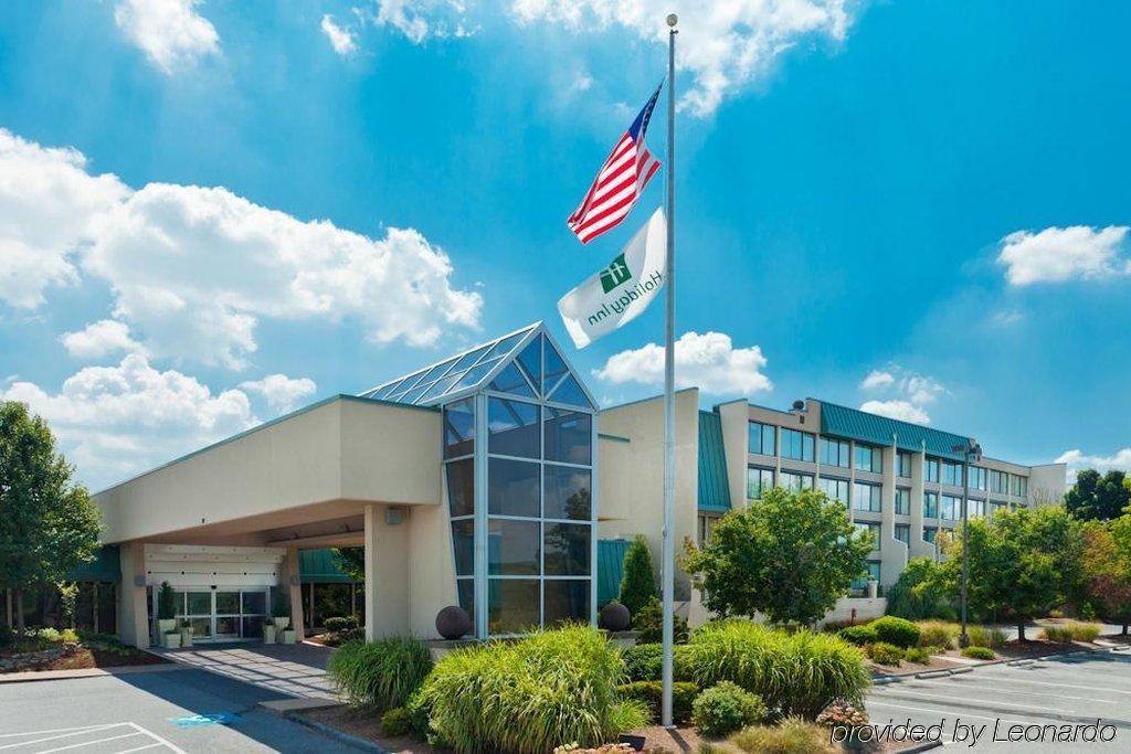 Harrisburg I-81 Hershey Area By Ihg Hotel